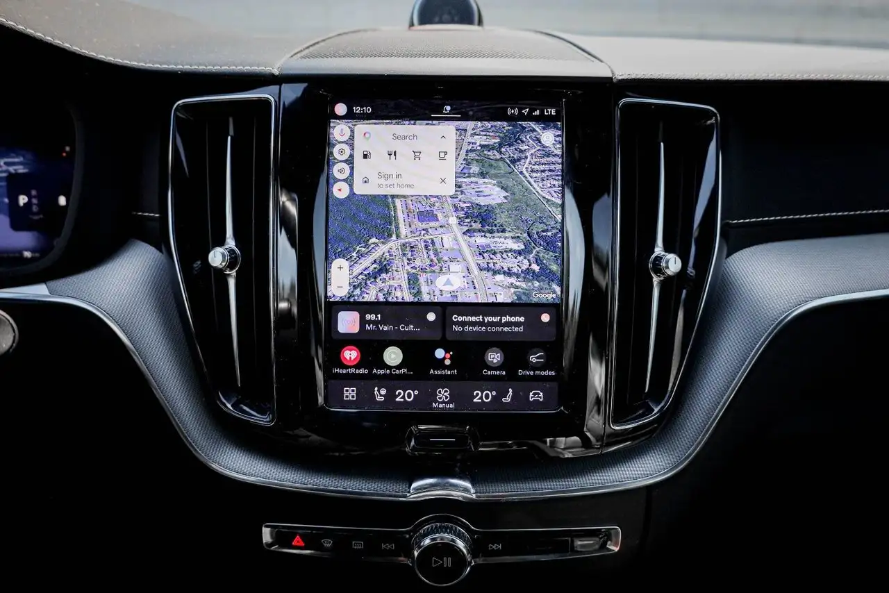 Volvo XC60 снимка Volvo XC60