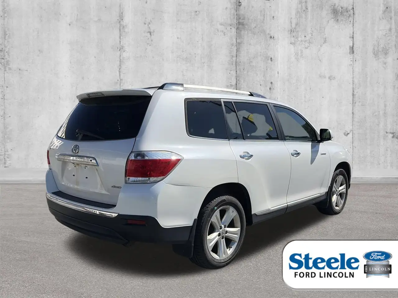 Toyota Highlander снимка Toyota Highlander