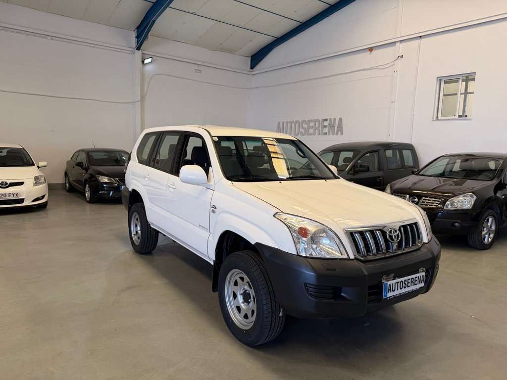 Toyota Land Cruiser 3.0D-4D VX - foto 1
