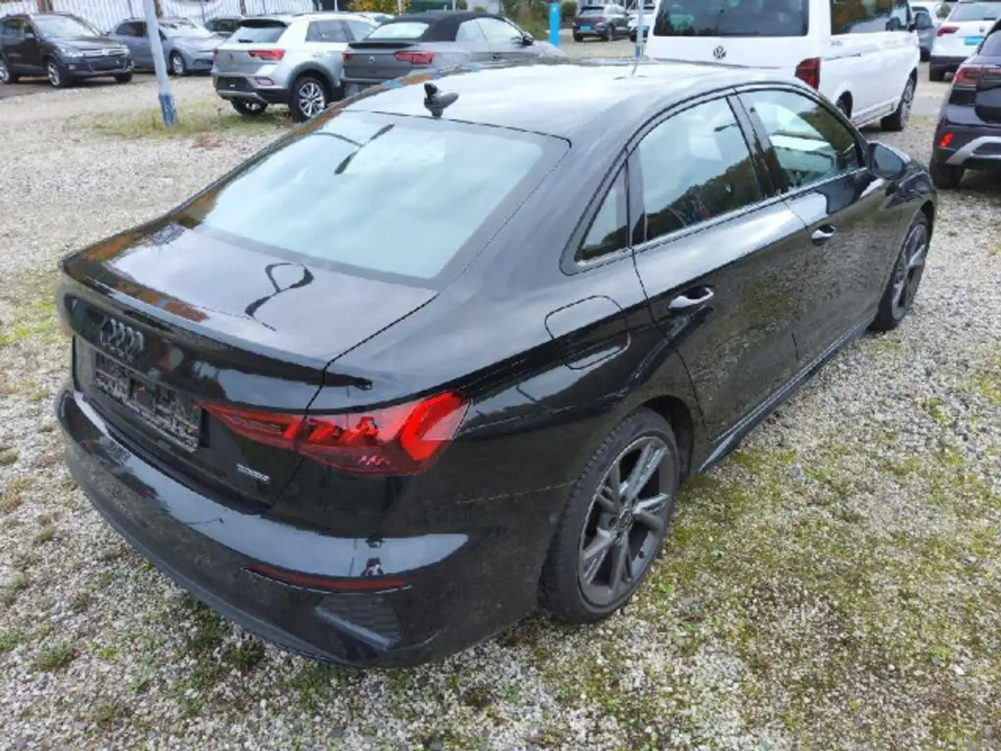 Audi A3 Limousine S-LINE, 40 TFSI, QUATTRO, MMI+, RFK Schwarz - 2