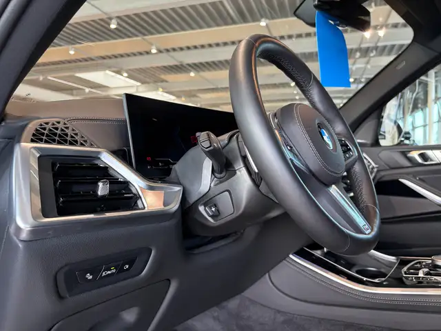 BMW X5 view 21
