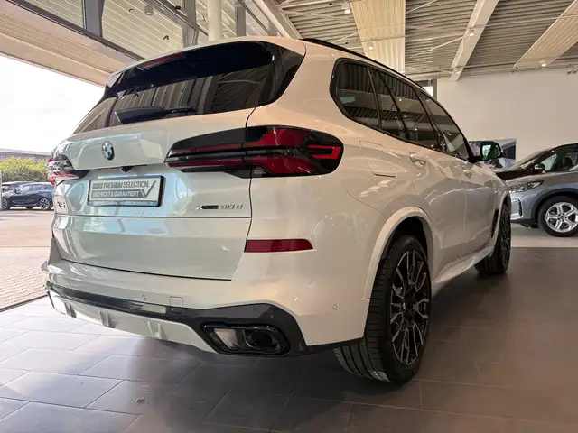 BMW X5 view 6