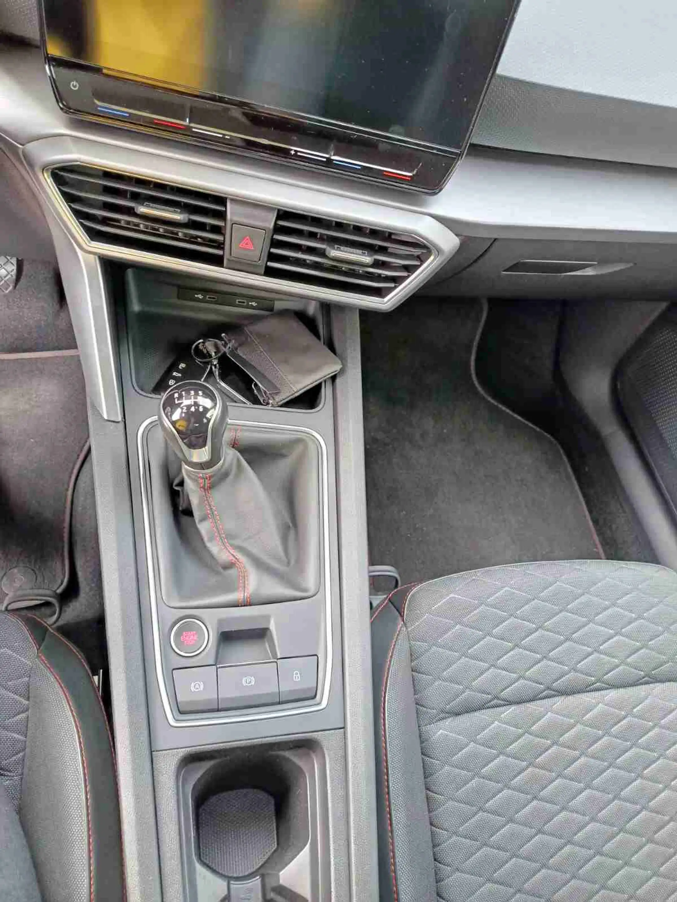 SEAT Leon Leon 1.5 TSI ACT FR — photo 11