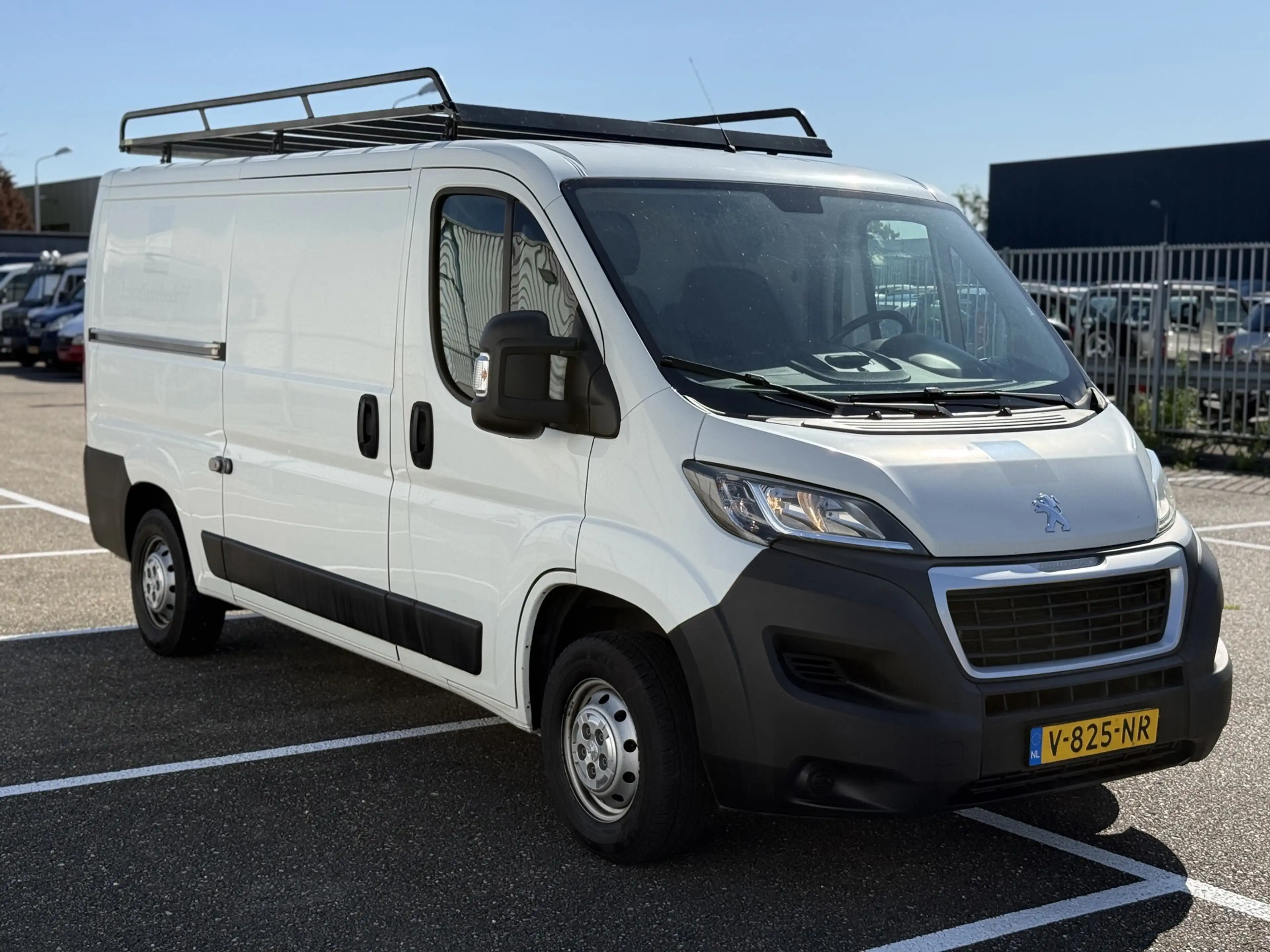 Peugeot Boxer 330 2.0 BlueHDI L2H1 Pro BTW Airco Navi Cruise Cam — photo 7