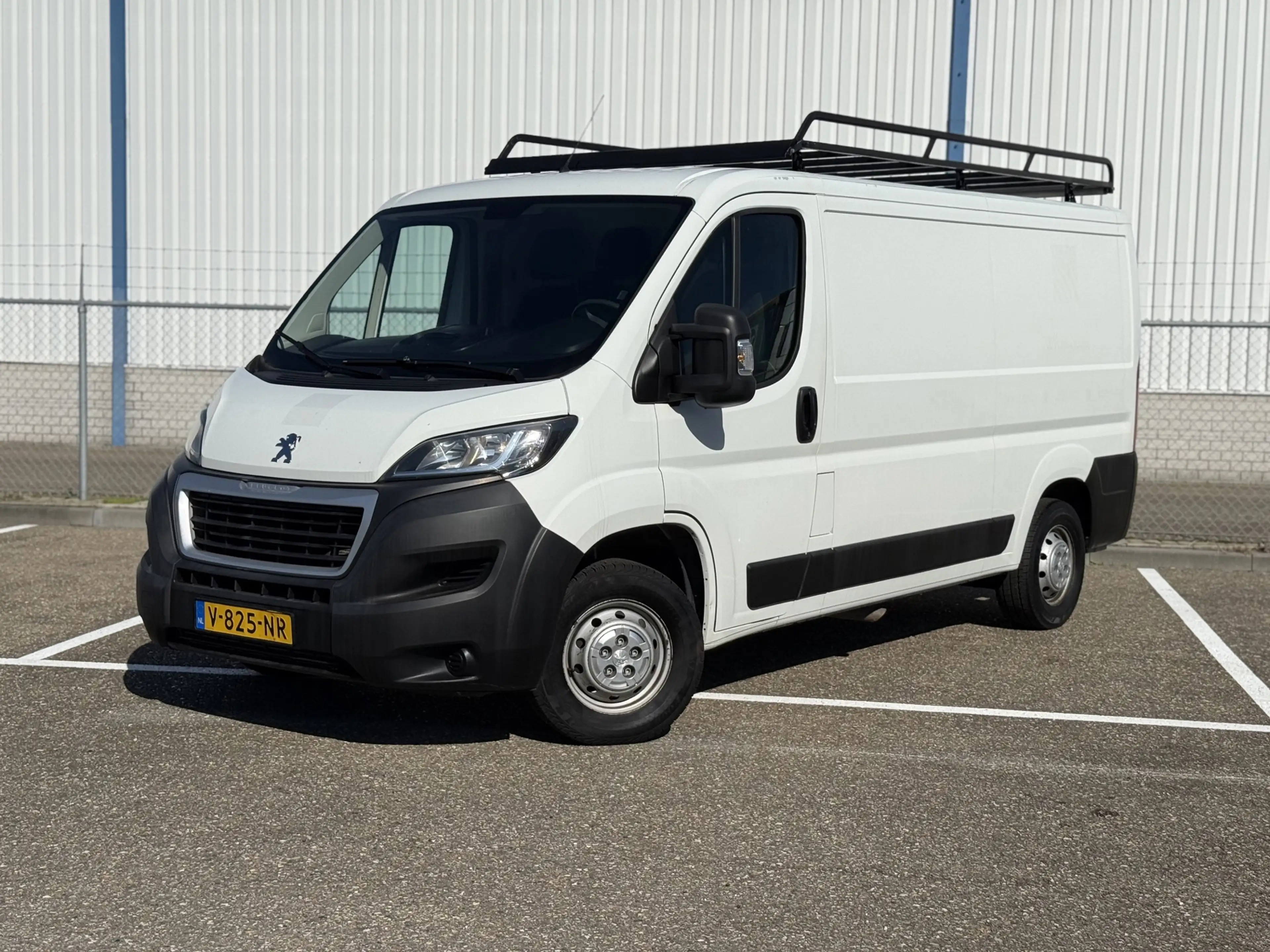 Peugeot Boxer 330 2.0 BlueHDI L2H1 Pro BTW Airco Navi Cruise Cam — photo 2