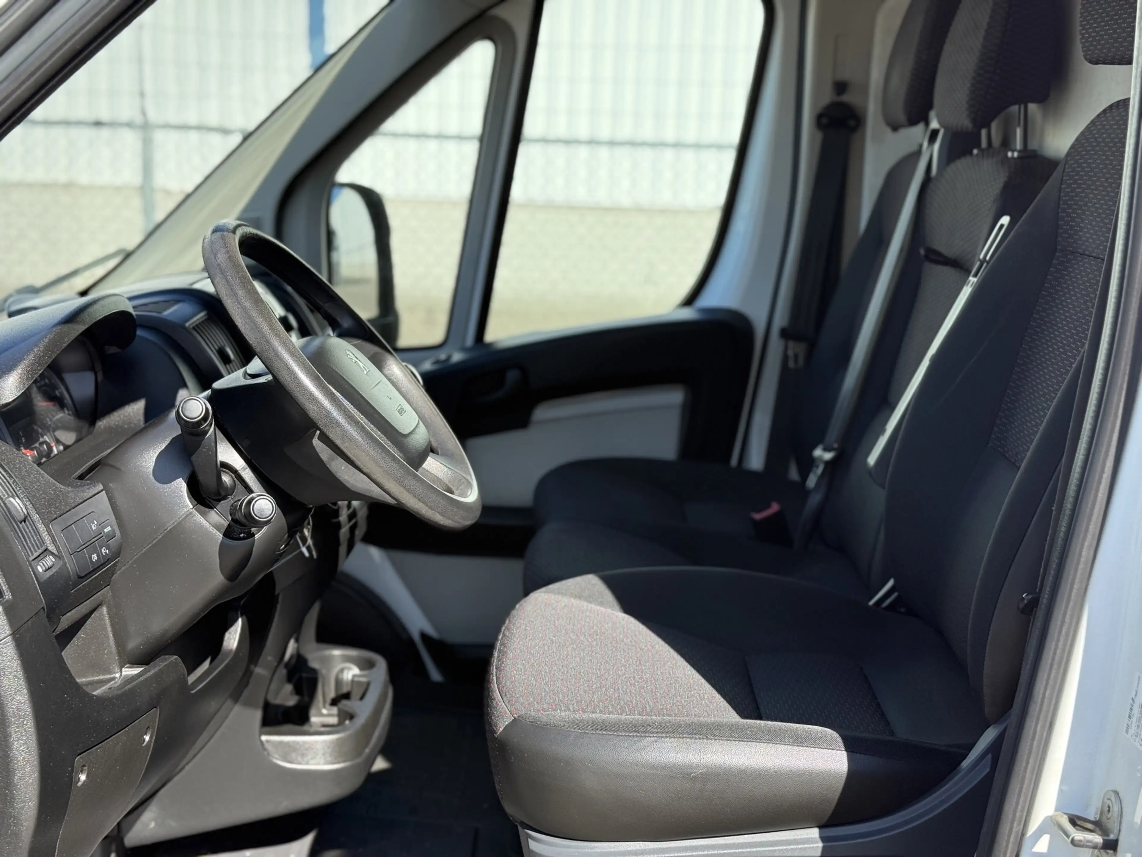 Peugeot Boxer 330 2.0 BlueHDI L2H1 Pro BTW Airco Navi Cruise Cam — photo 10