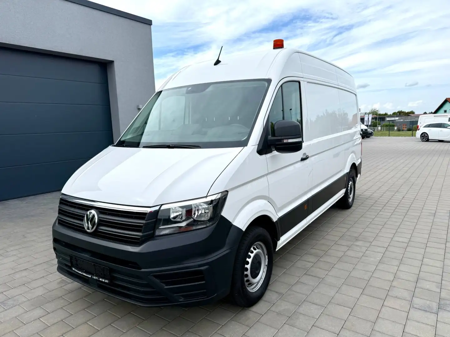 Volkswagen Crafter Kasten 35 mittellang Hochdach Navi AHK Weiß - 2