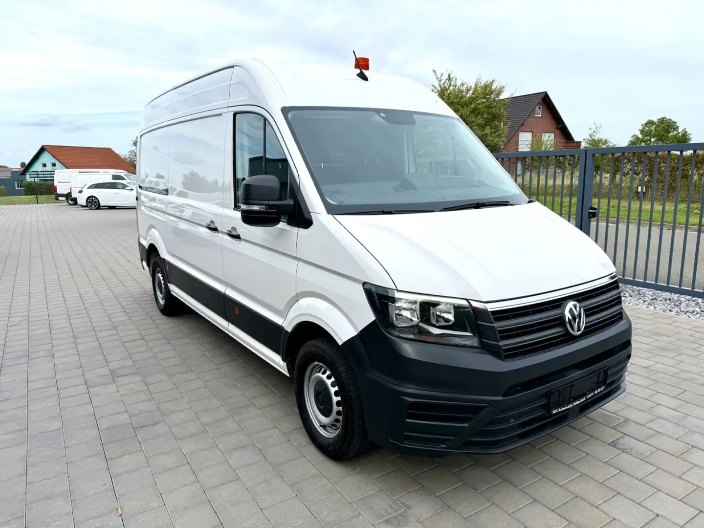 Volkswagen Crafter Kasten 35 mittellang Hochdach Navi AHK Weiß - 1