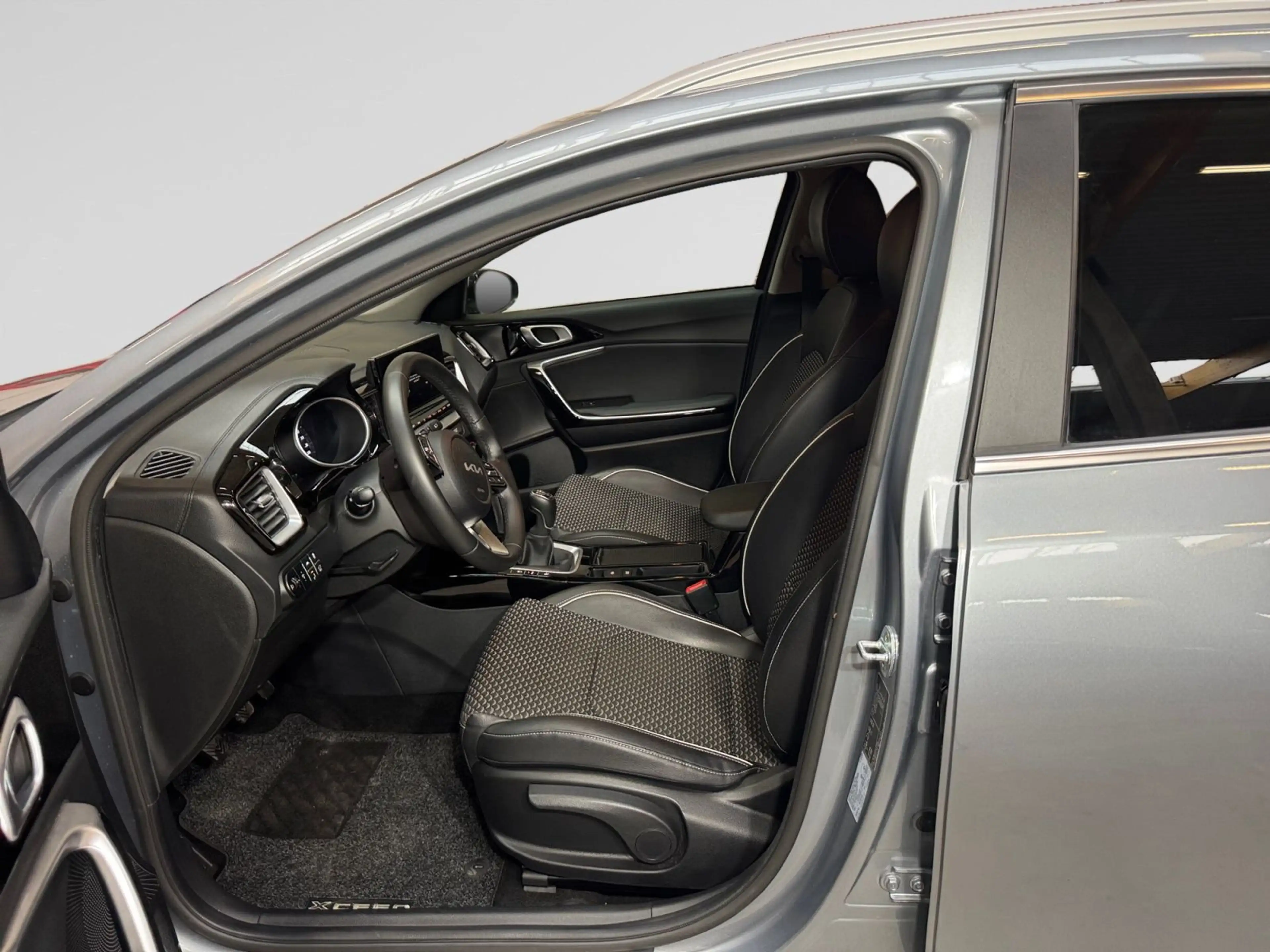 Kia XCeed Pulse 1.0T 120cv — photo 5