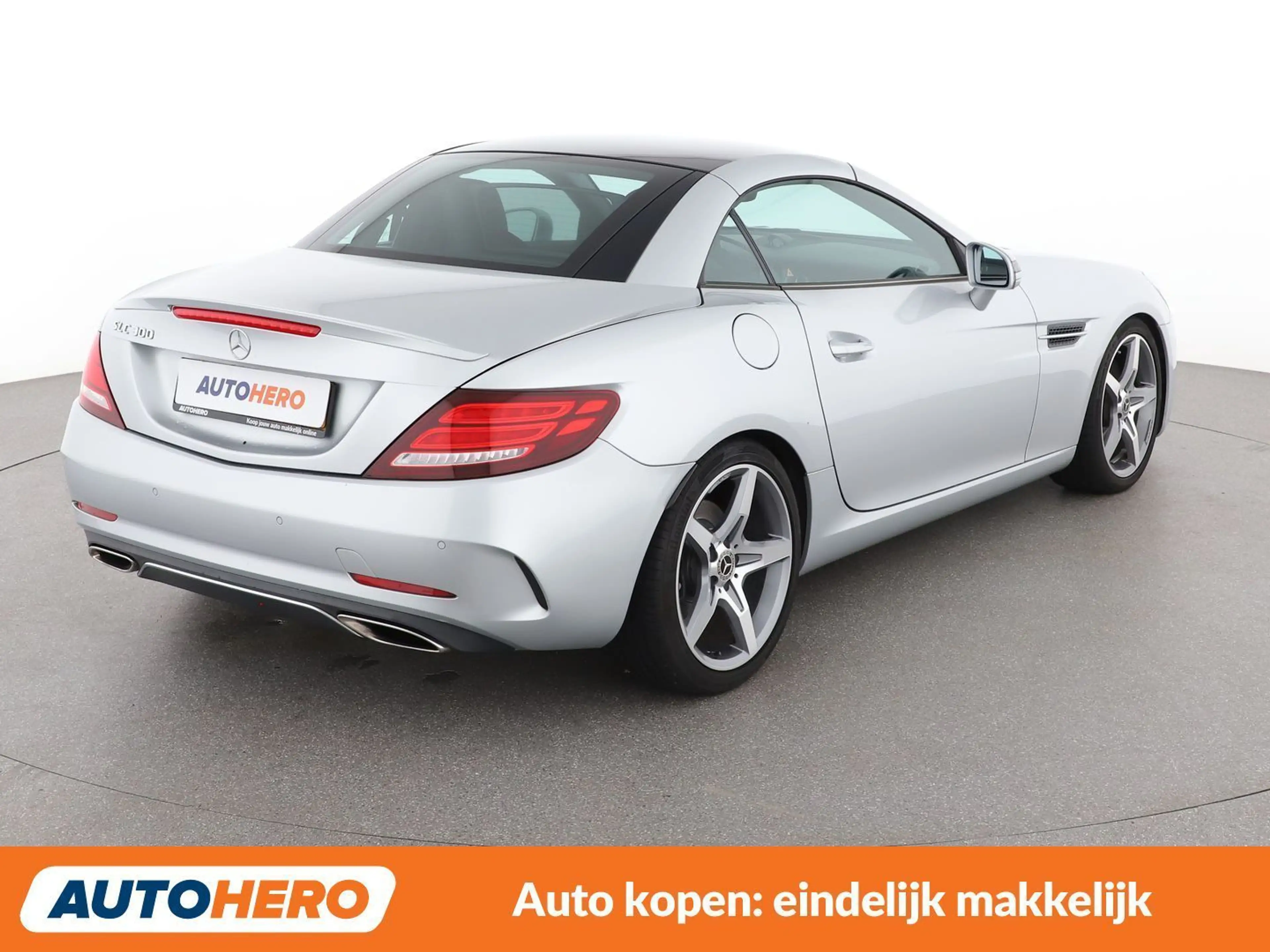 Mercedes-Benz SLC 300 SLC 300 AMG Line — photo 6