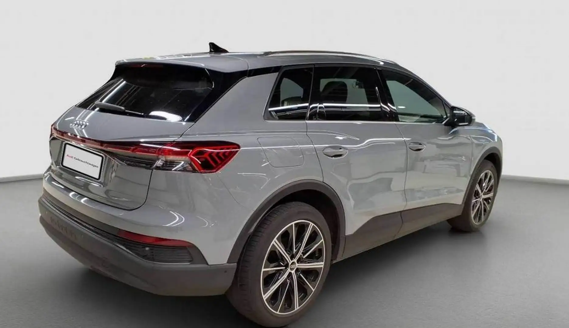 Audi Q4 e-tron 35 e-tron Wärmepumpe/ AHK Grau - 2
