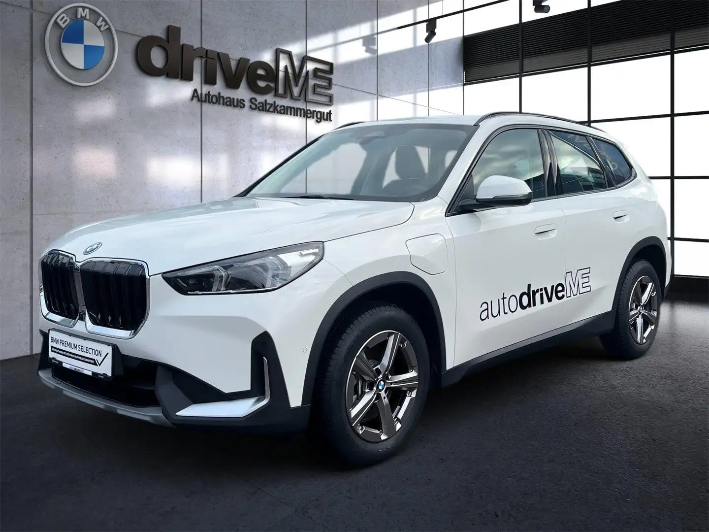 BMW X1 xDrive25e Weiß - 2