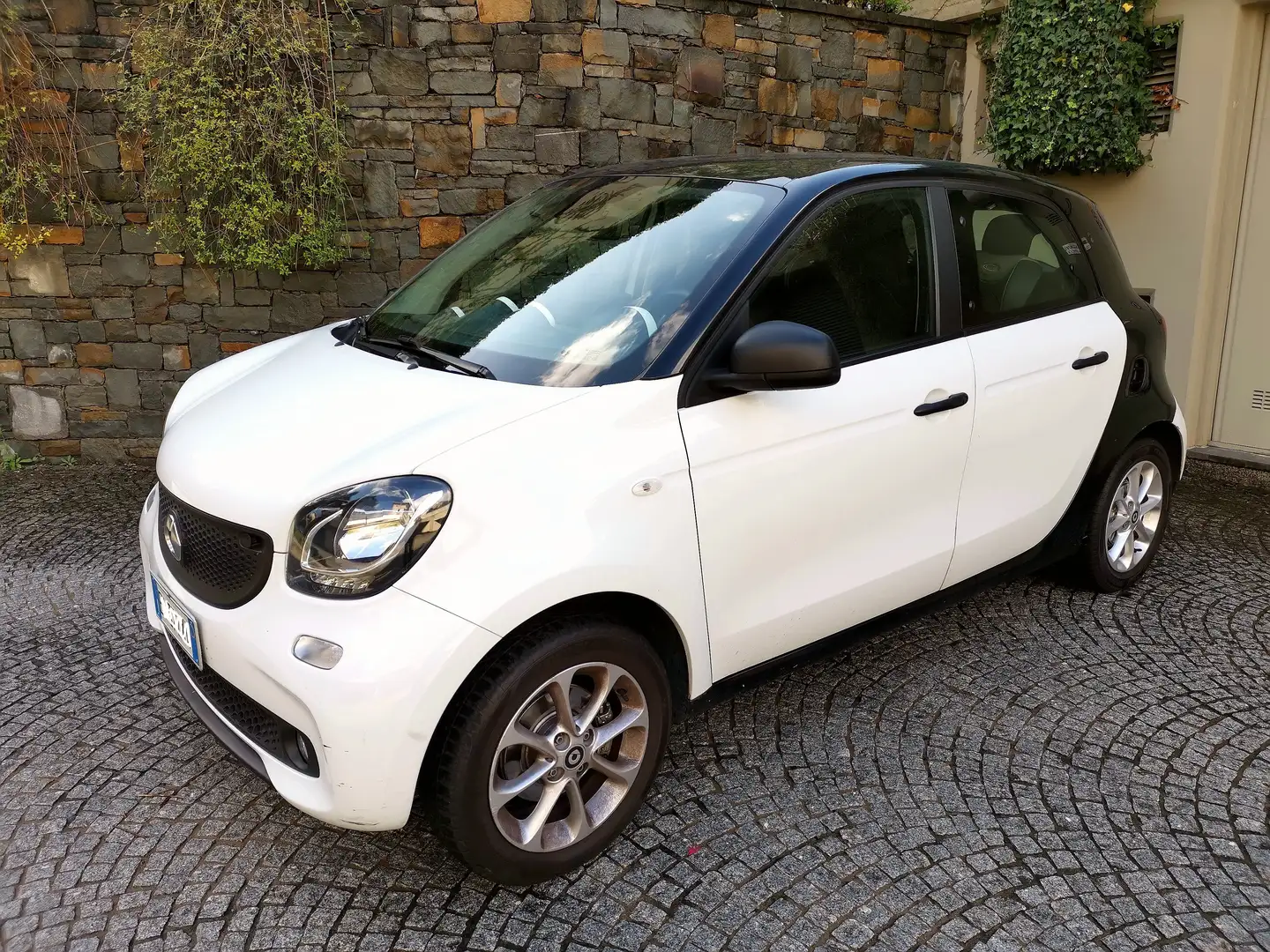 smart forFour Forfour II 2015 1.0 Youngster 71cv c/S.S. Bianco - 1