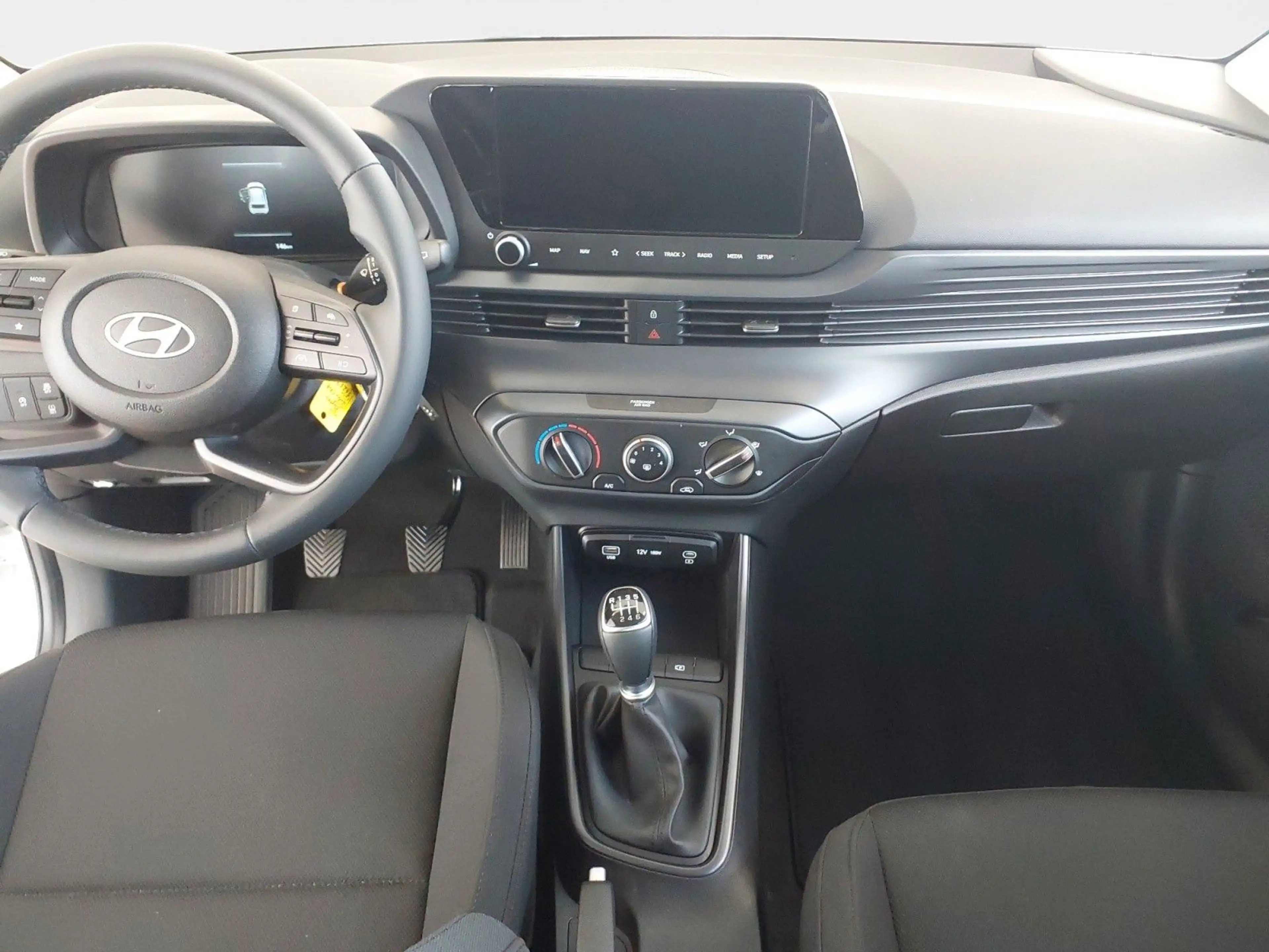 Hyundai BAYON Select 2WD — photo 10