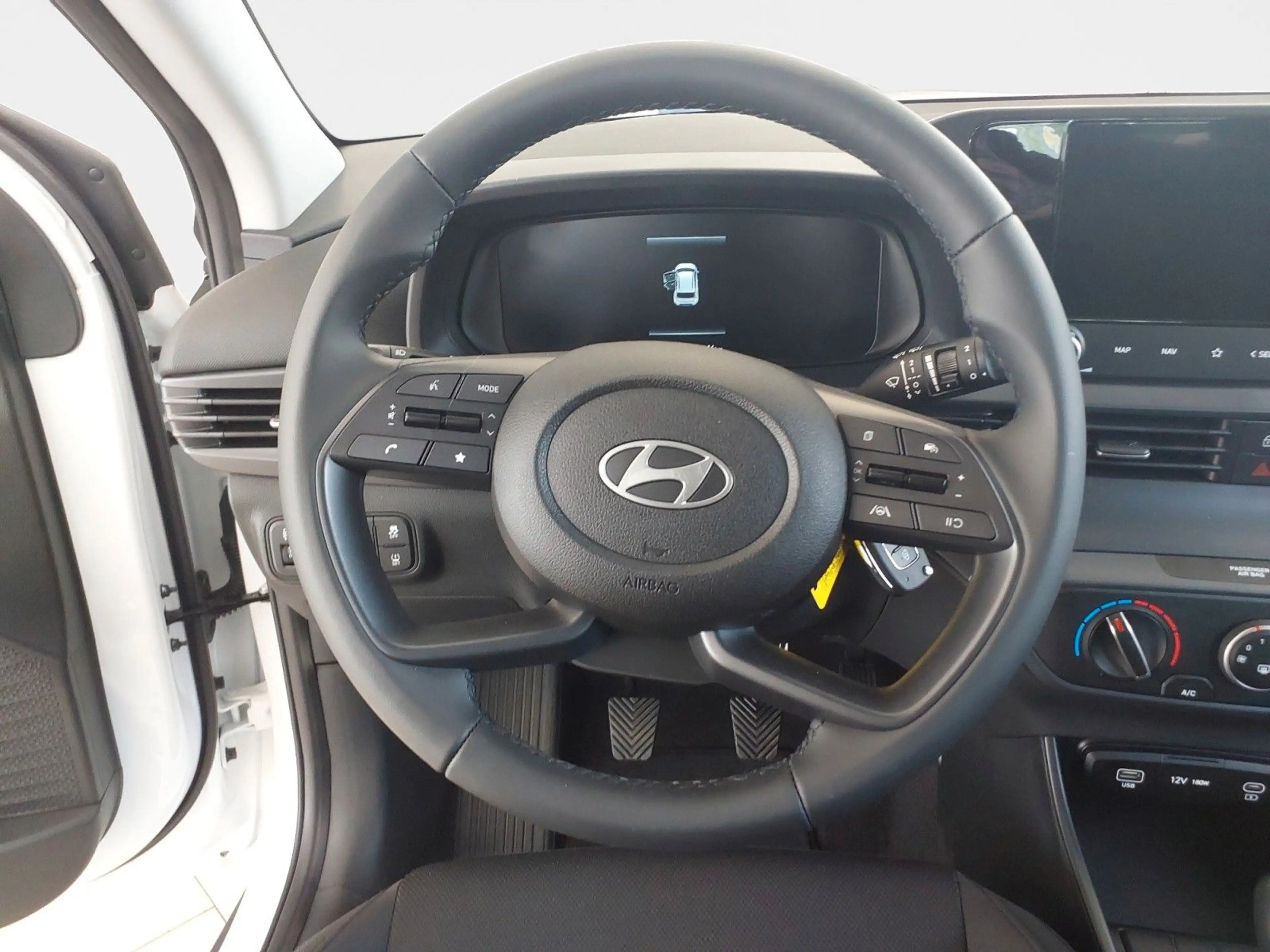 Hyundai BAYON Select 2WD — photo 11