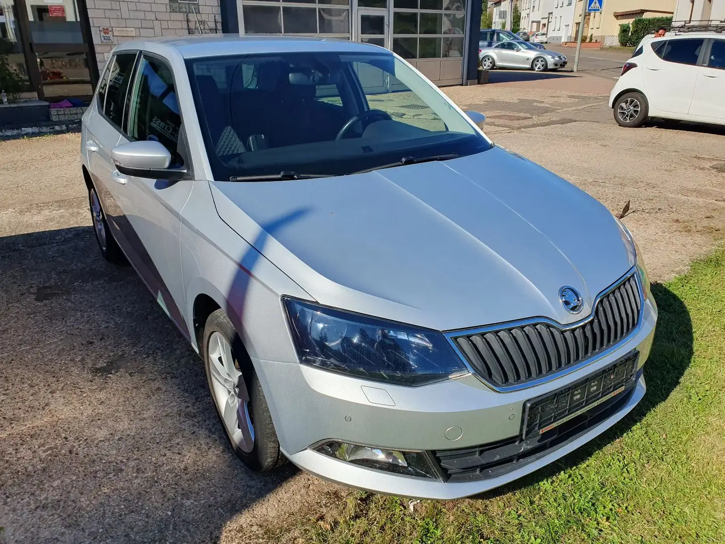 Skoda Fabia 1.2 Drive PDC Alu Sitzh Klima Argento - 2