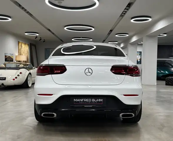 Mercedes-Benz GLC view 9