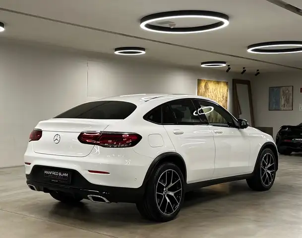 Mercedes-Benz GLC view 11