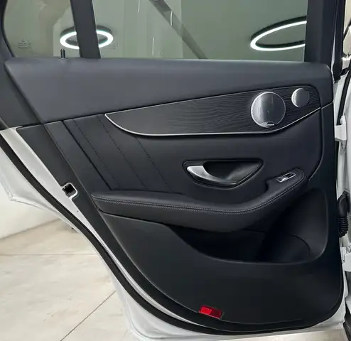Mercedes-Benz GLC view 15