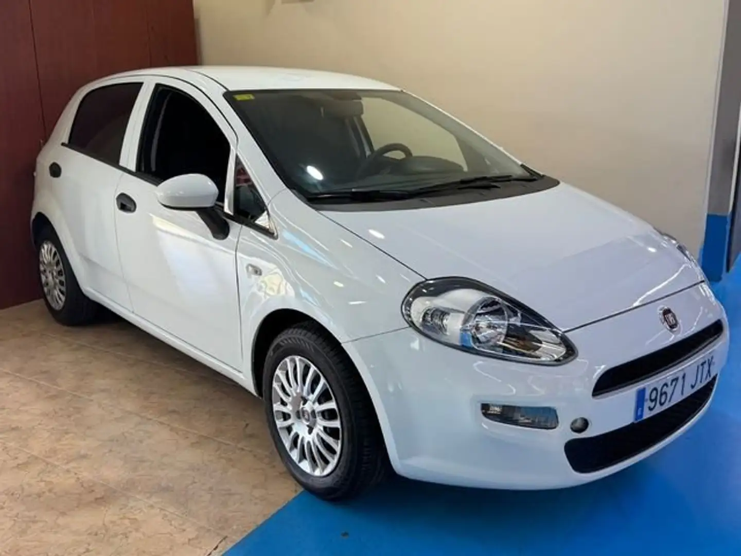 Fiat Punto 1.2 S&S Pop 51kW E6 Blanco - 1