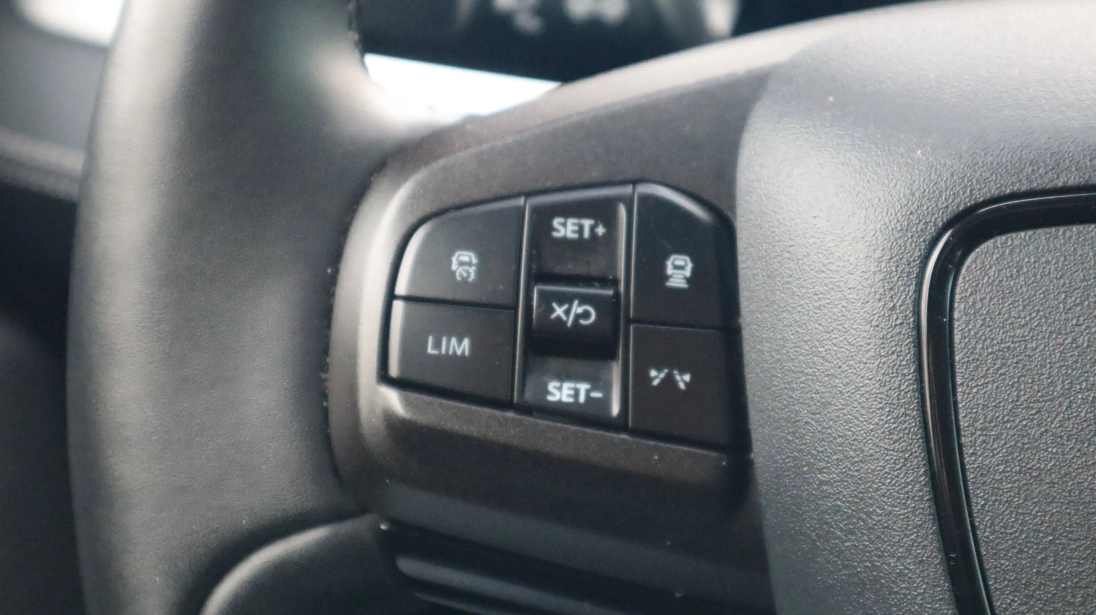 Ford Mustang Mach-E Extended RWD 98 kWh SOH94% Leder LED Carplay — photo 20
