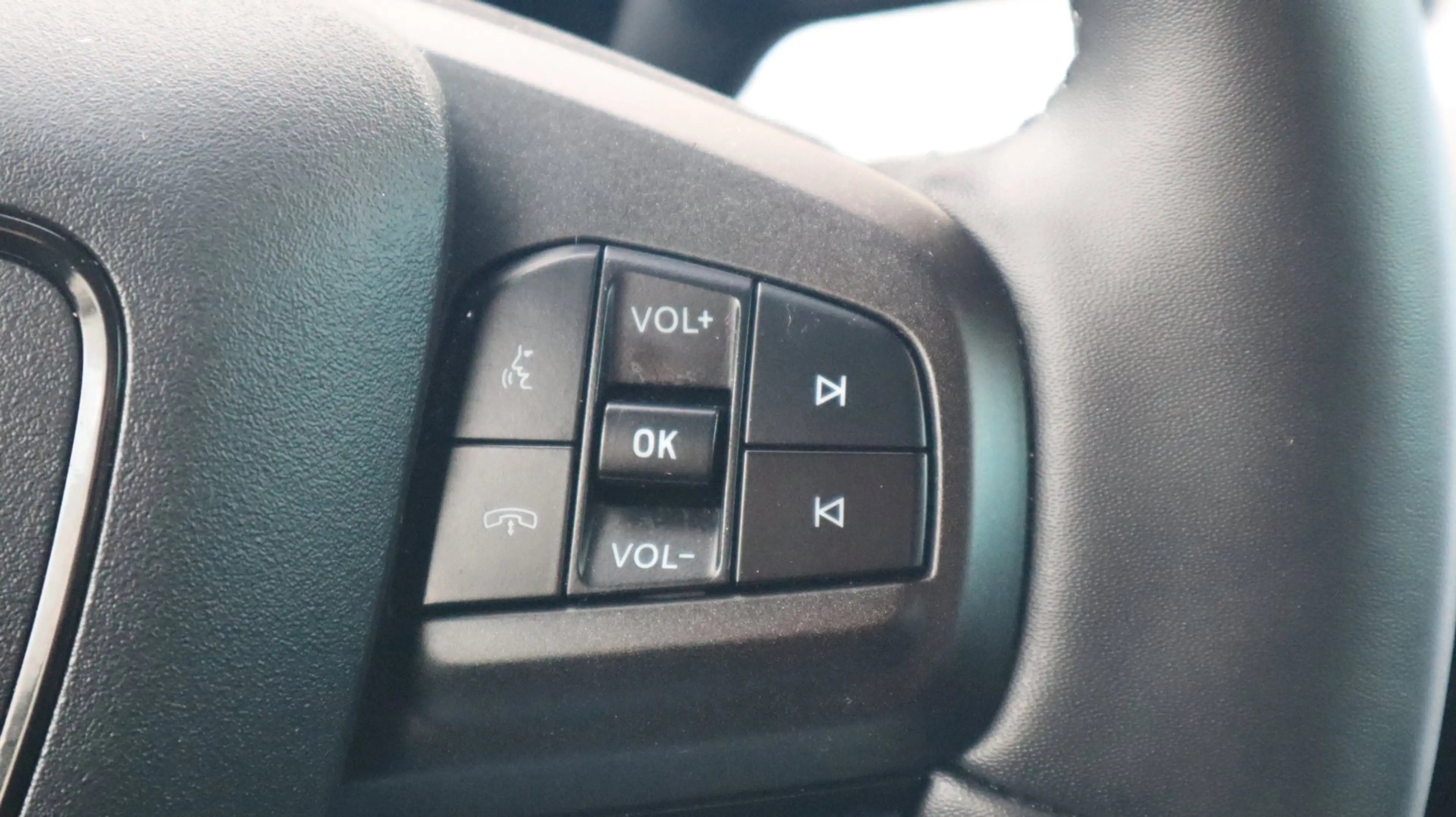 Ford Mustang Mach-E Extended RWD 98 kWh SOH94% Leder LED Carplay — photo 21