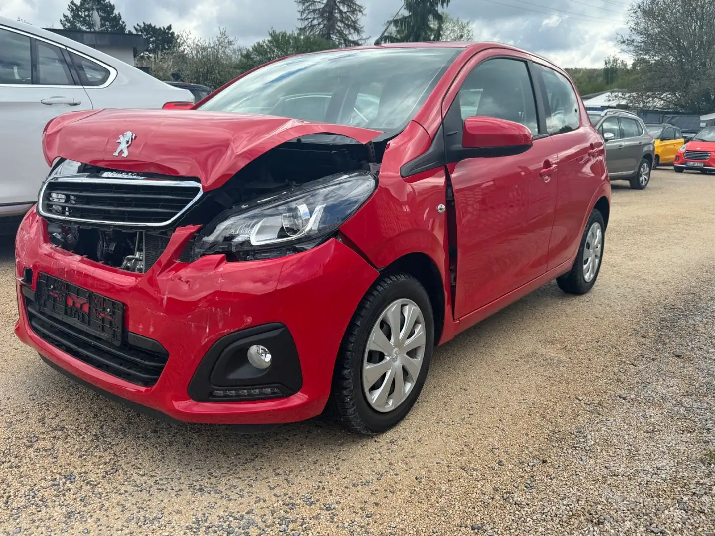 Peugeot 108 Active, 14312Km Orig.Sitzh.Unfall,3764€Netto Rouge - 1