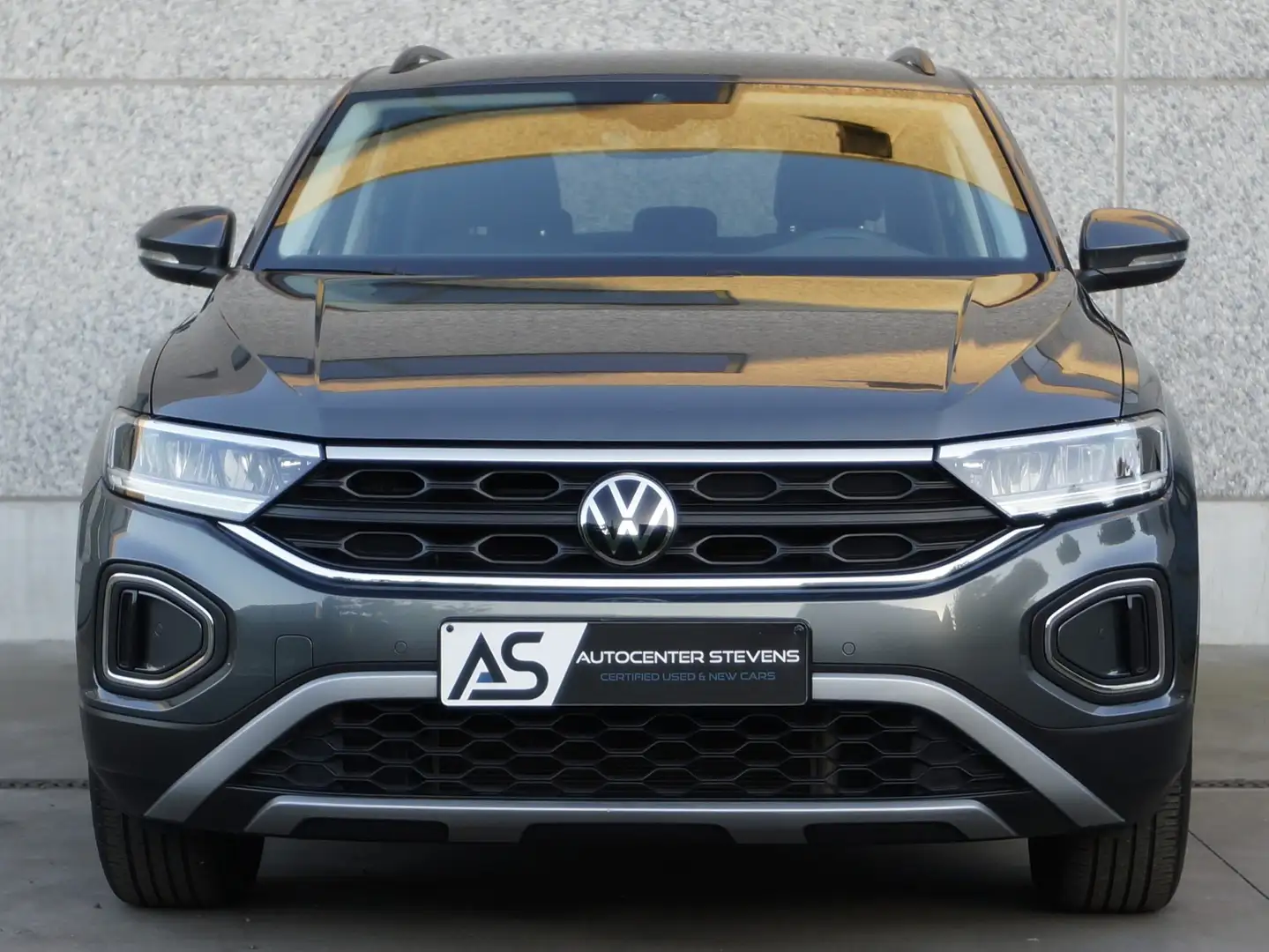 Volkswagen T-Roc 1.5 TSI Life Business DSG Grijs - 2