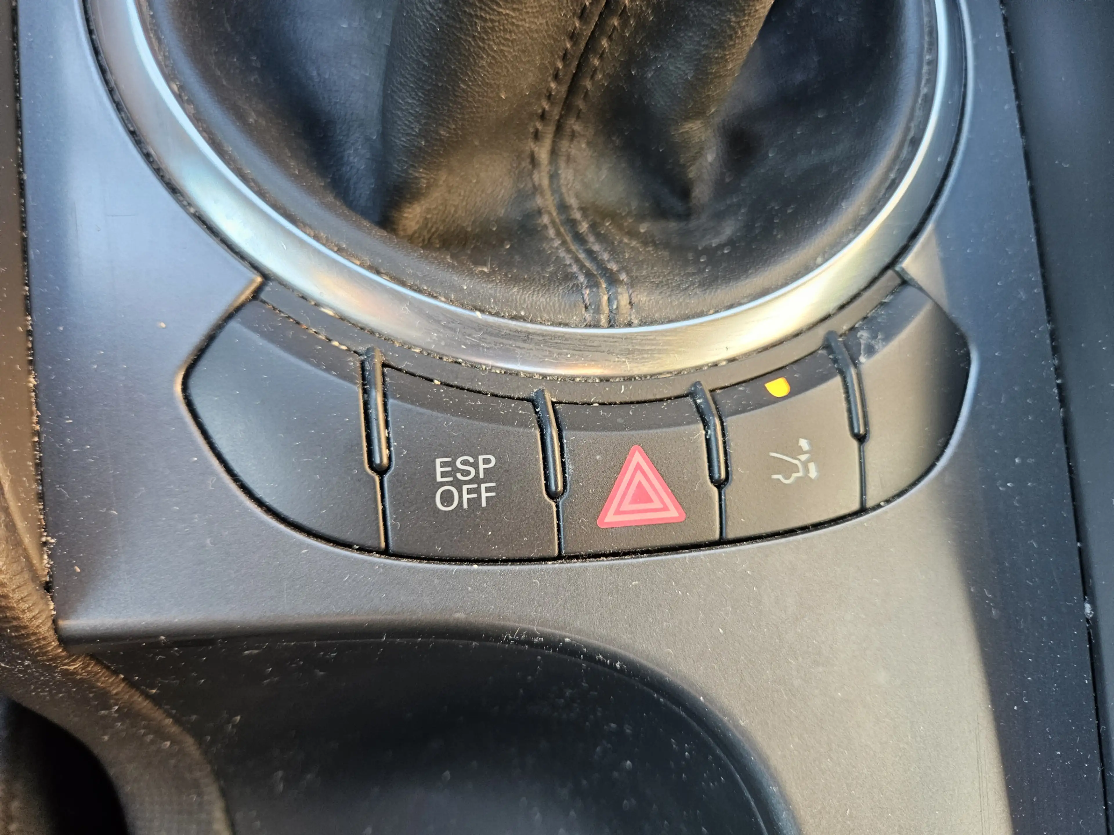 Audi TT 1.8 TFSI — photo 17