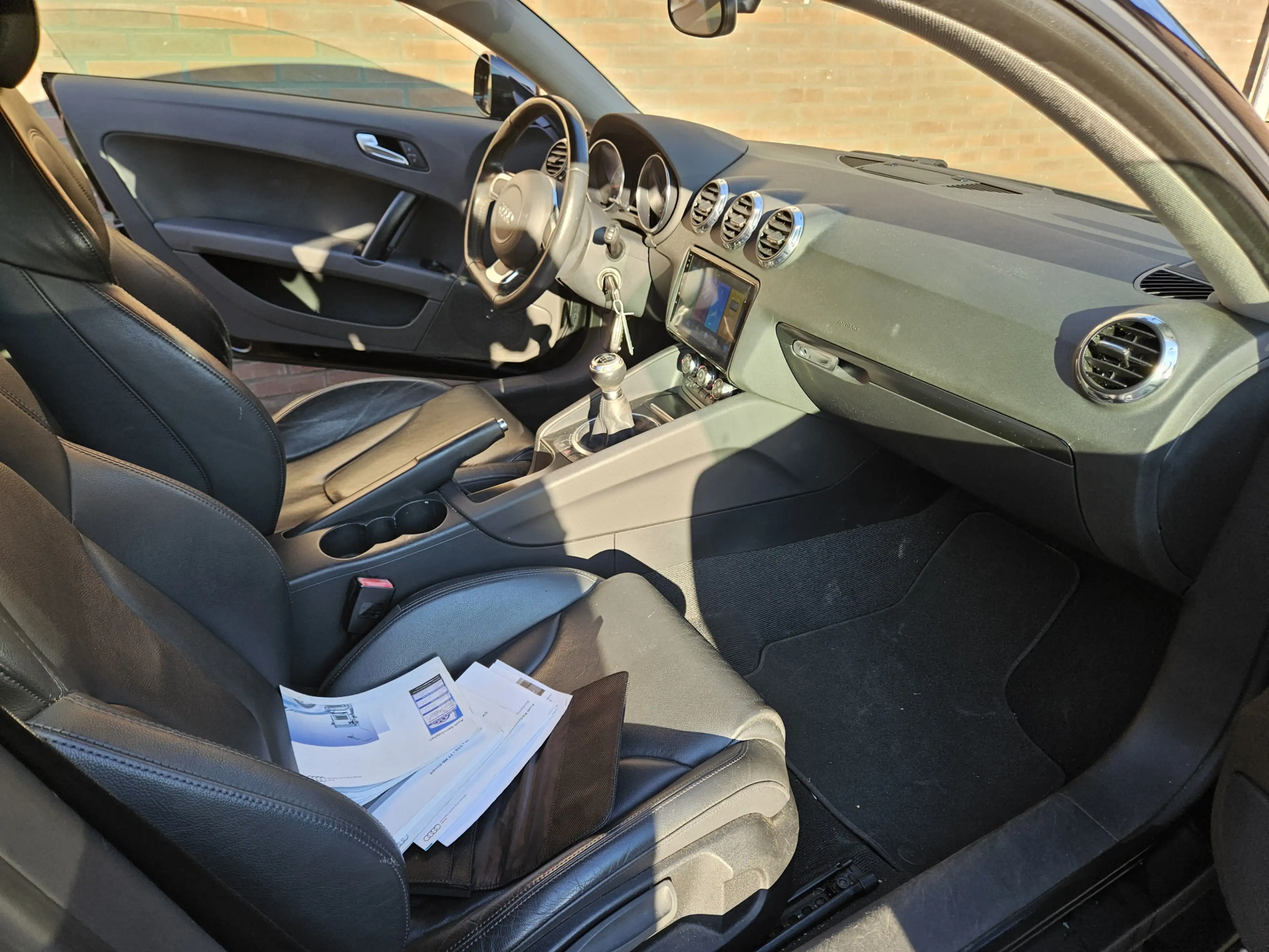 Audi TT 1.8 TFSI — photo 33