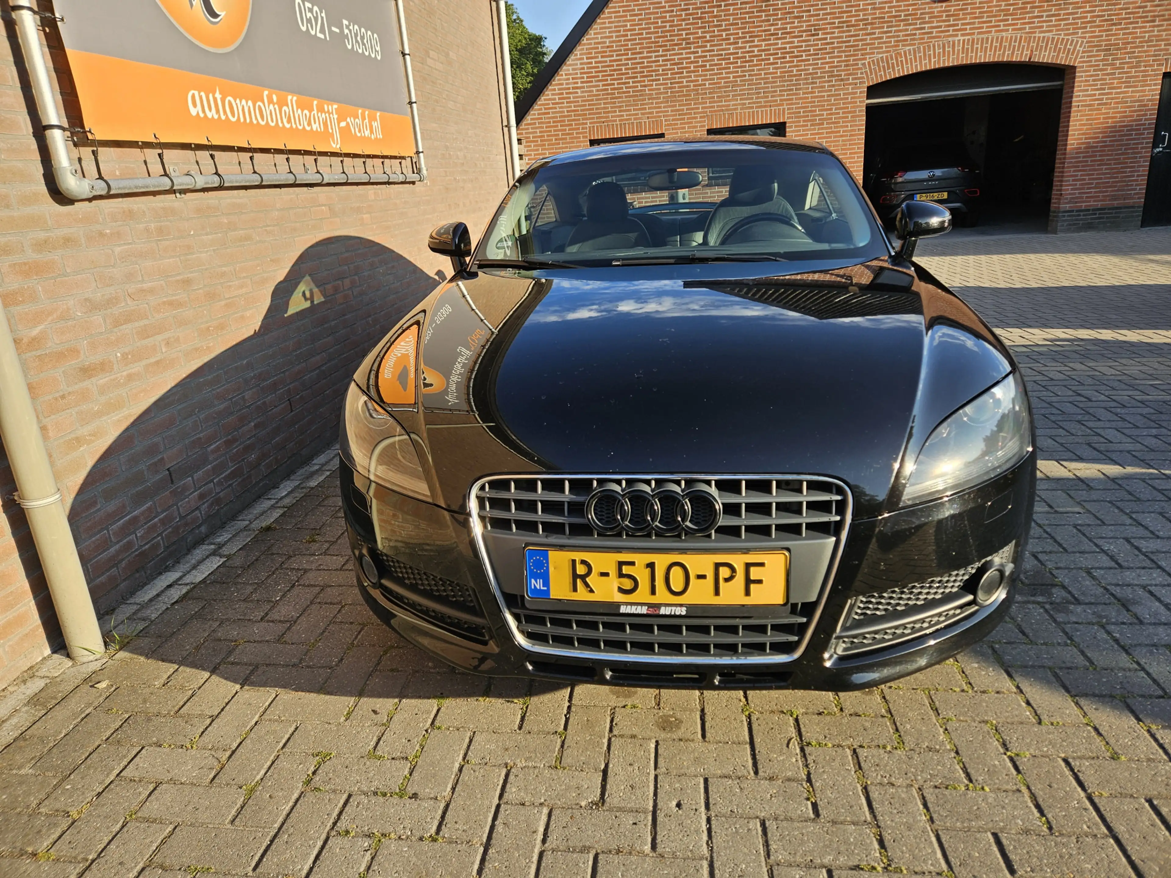 Audi TT 1.8 TFSI — photo 2