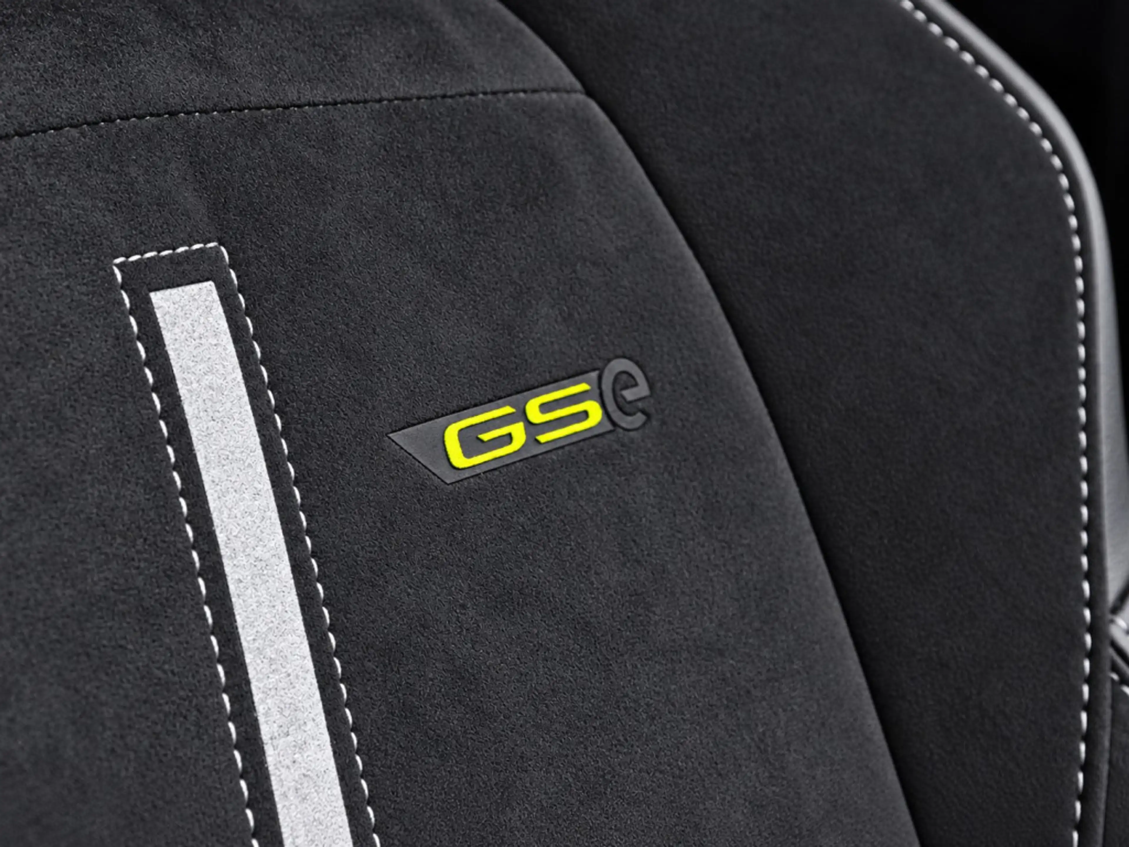 Opel Grandland 1.6 Turbo Plug-In Hybrid 4x4 GSe 300pk | Camera | — photo 16