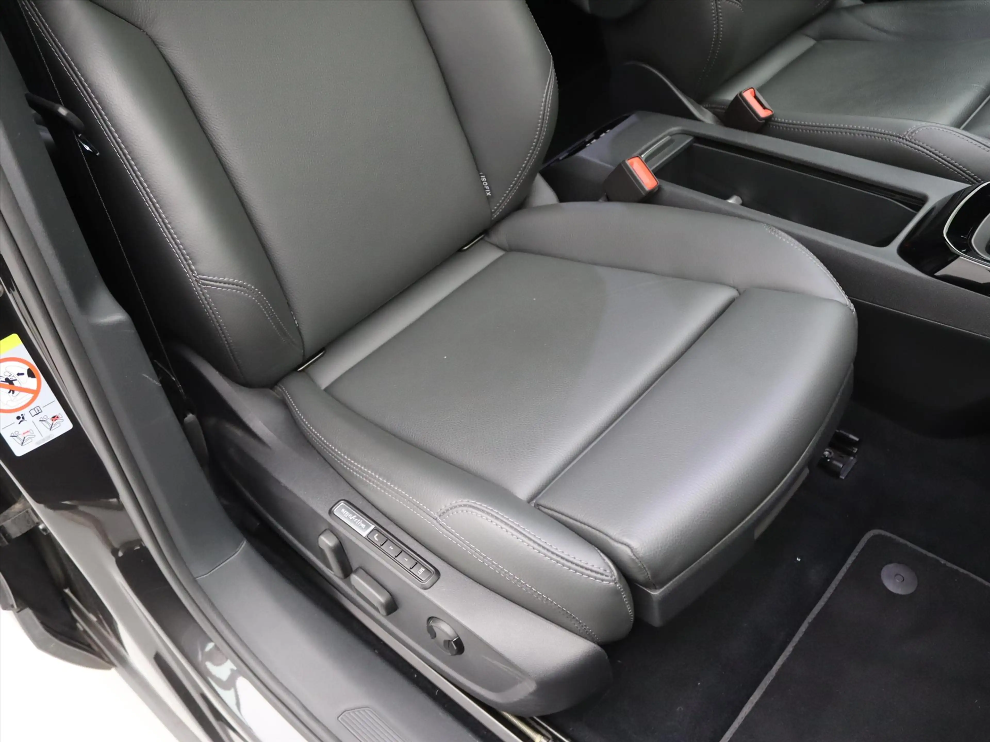 Volkswagen ID.4 77kWh 204pk Pro Tech 87% SoH [ TREKHAAK+PANORAMADA — photo 15