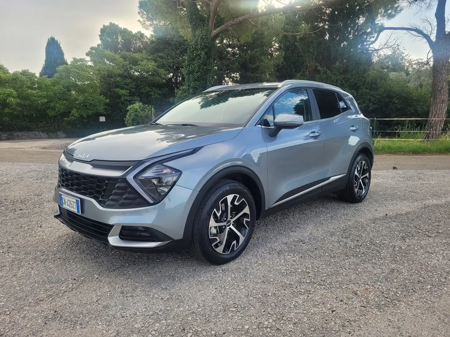 Kia Sportage Sportage 1.6 TGDi HEV AT Style Grau - 1
