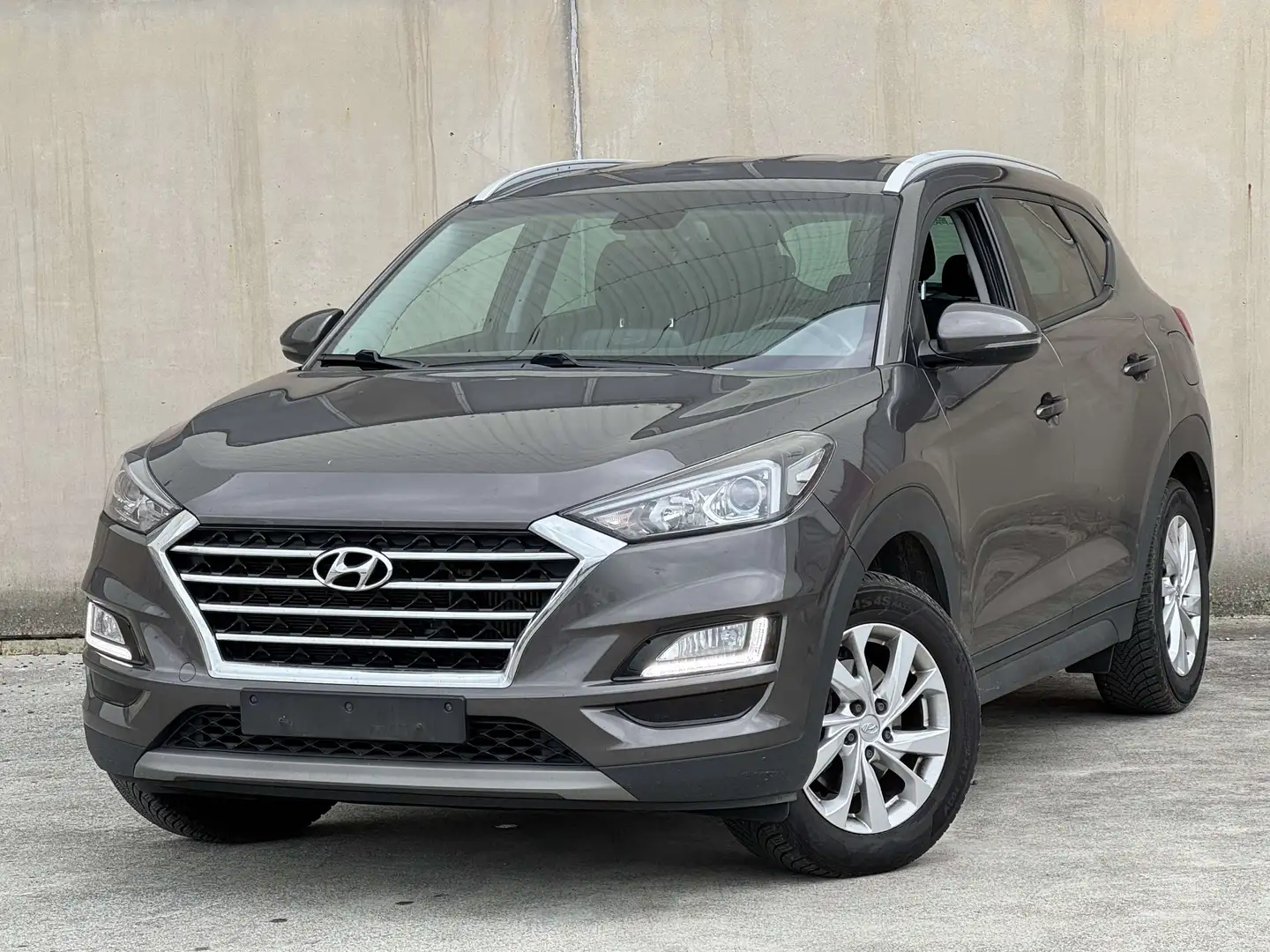 Hyundai TUCSON 1.7 CRDi 2WD/CAMERA/NAVI/ETAT NEUF/1PROP CARNET Gris - 1