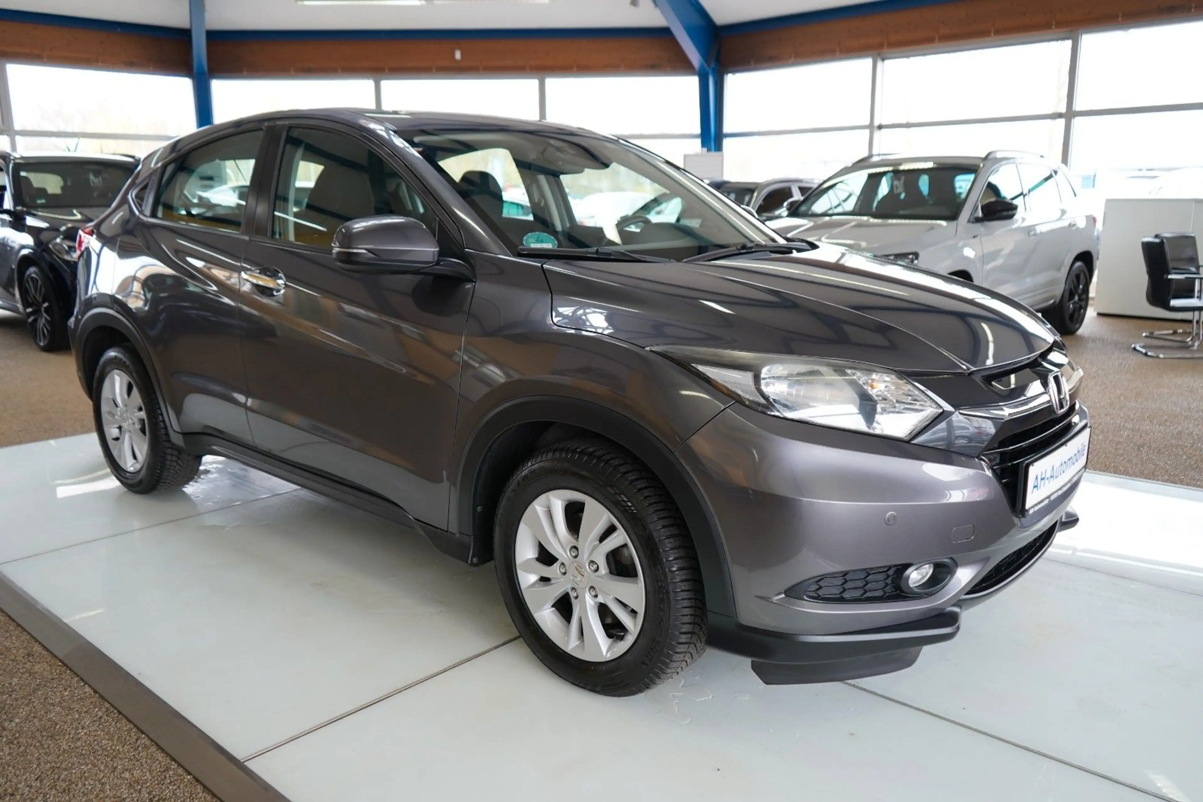 Honda HR-V Elegance KLIMAAUTO./ TEMPOMAT / PDC — photo 2