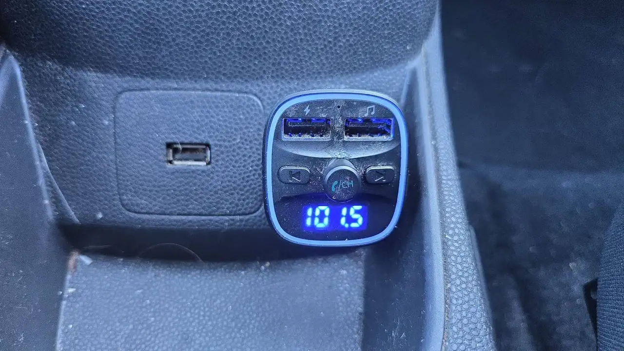 Ford Fiesta 5 portes — photo 28