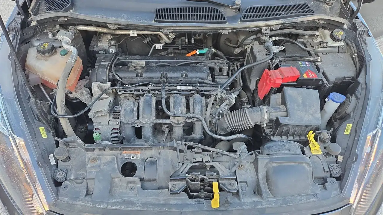 Ford Fiesta 5 portes — photo 15