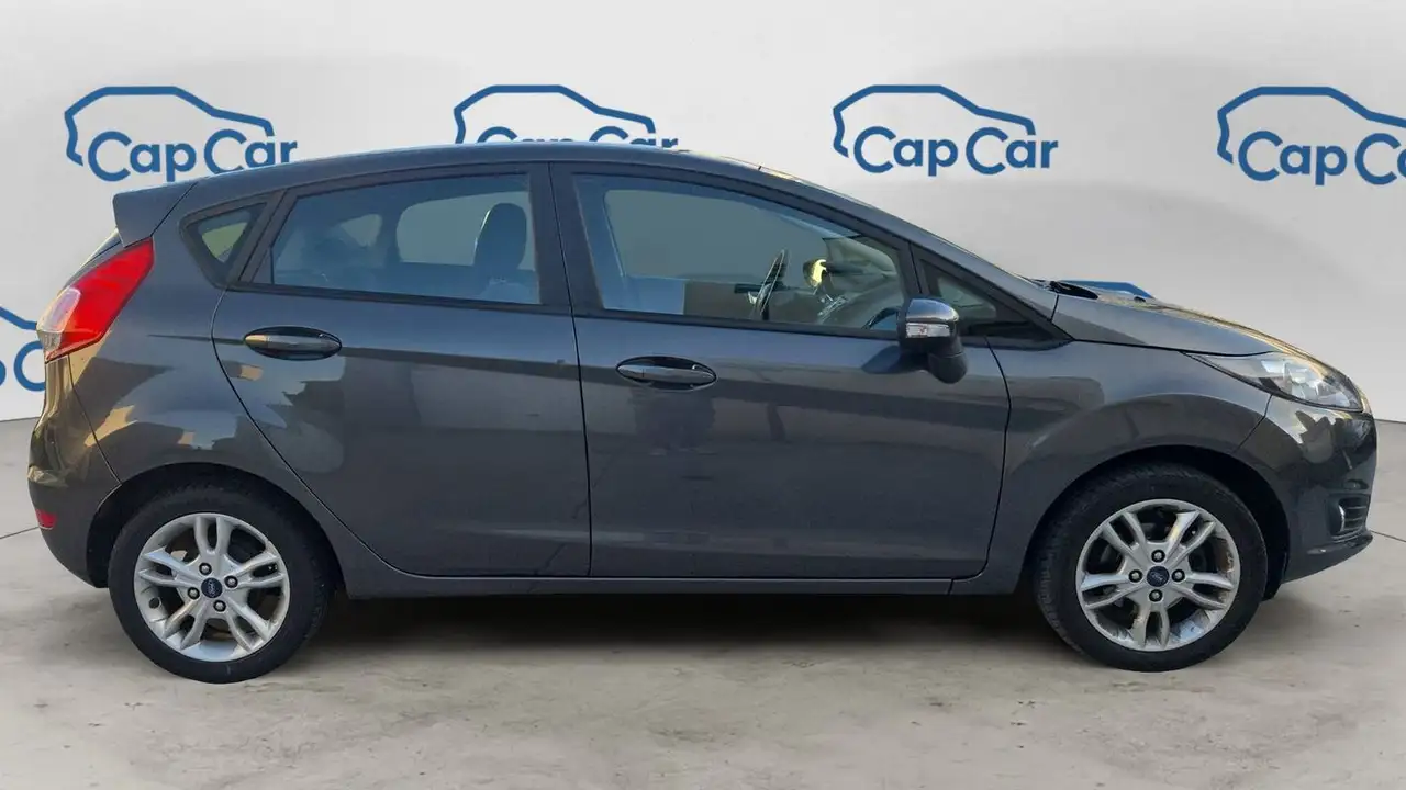 Ford Fiesta 5 portes — photo 4