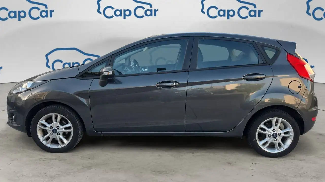 Ford Fiesta 5 portes — photo 2