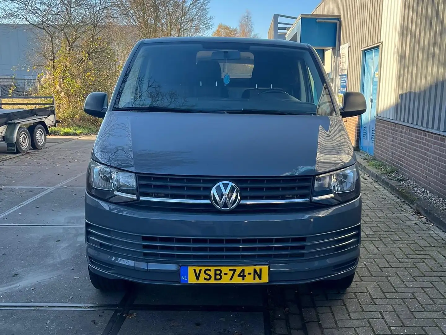 Volkswagen Transporter Transporter 2.0 TDI L2H1 Highl. Grey - 1