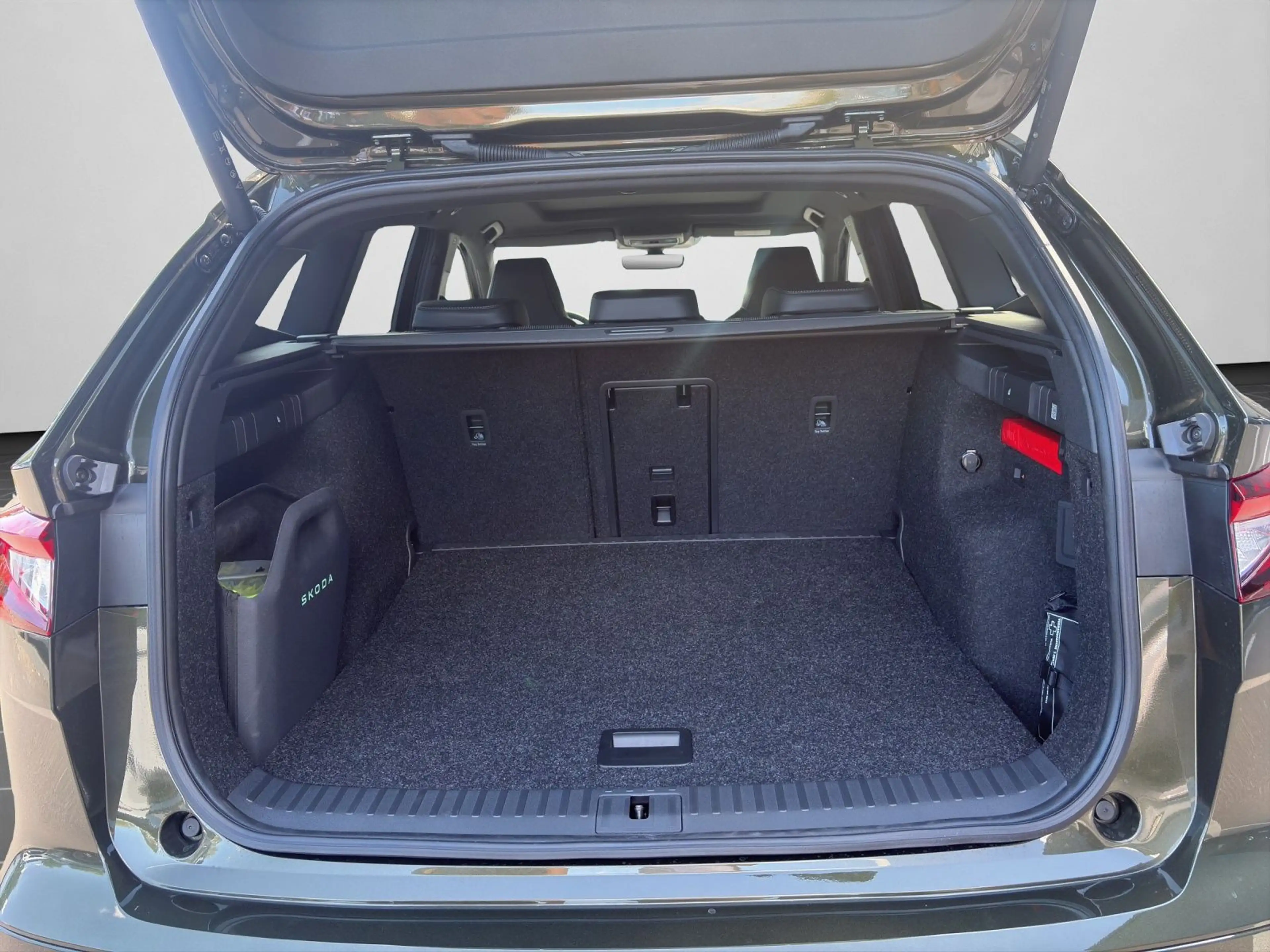 Skoda Enyaq RS 82kWh 4x4 — photo 15