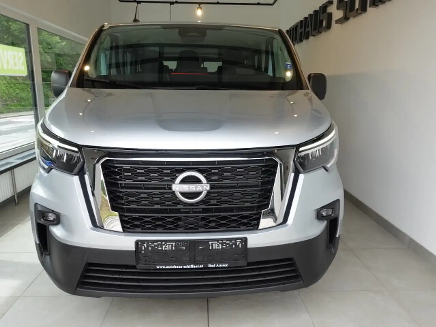 Nissan Primastar Kombi L1H1 dCi 150 9stz Acenta Silber - 2
