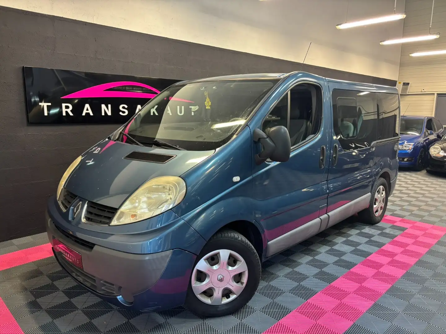 Renault Trafic Expression Bleu - 1