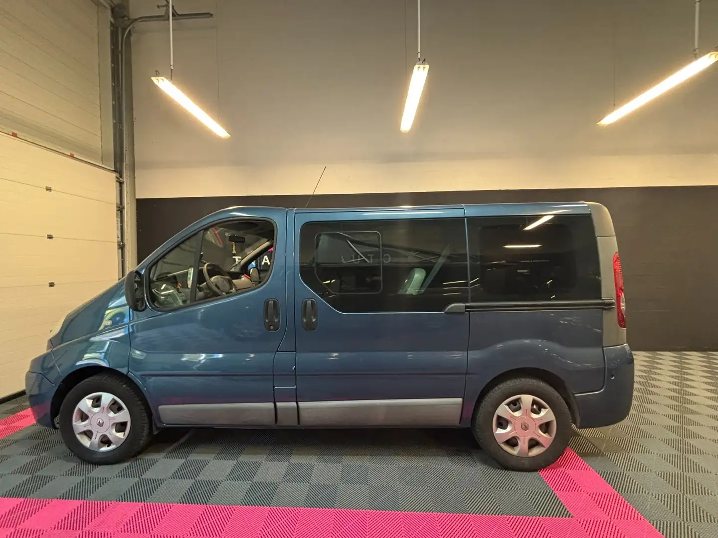 Renault Trafic Expression Bleu - 2