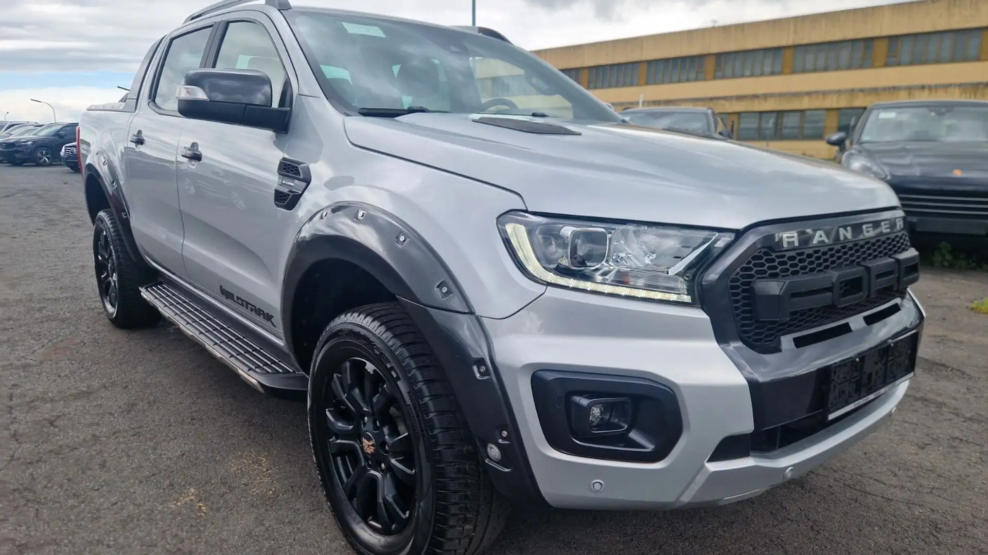 Ford Ranger Wildtrak Doppelkabine 4x4 Kamera ACC Silber - 1