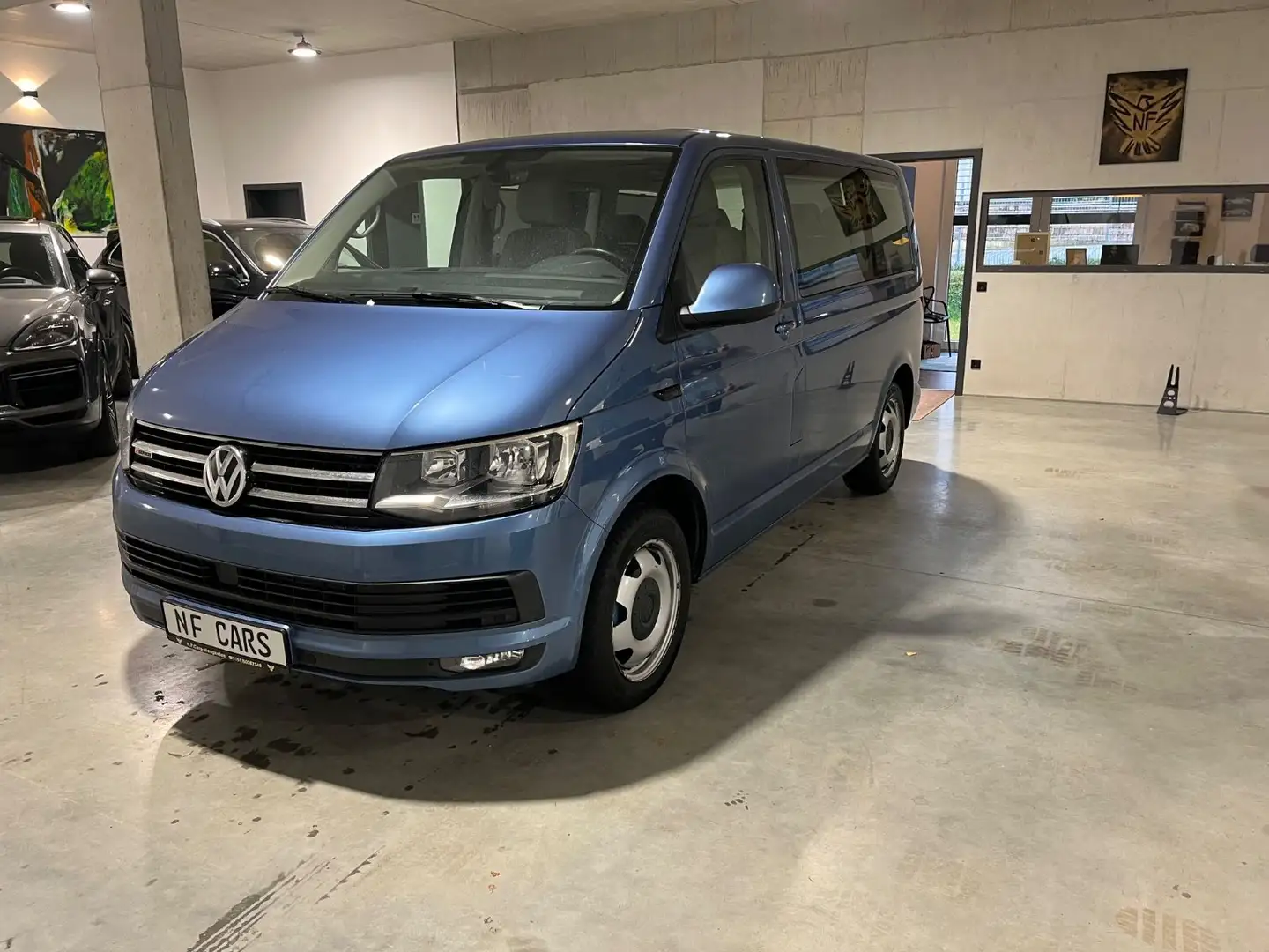 Volkswagen T6 Caravelle Comfortline 2.0TDI DSG 4-Motion Mws Blau - 1