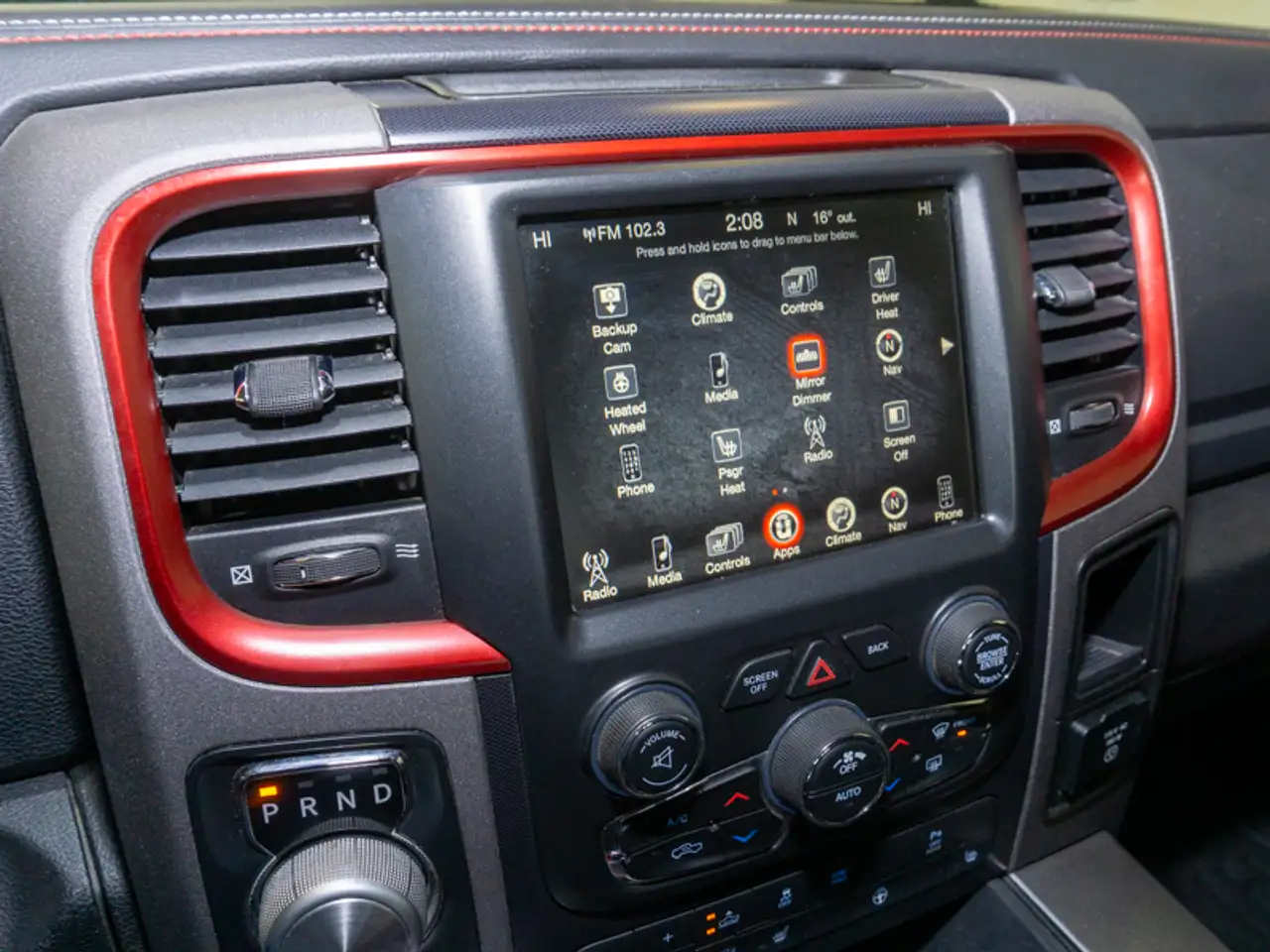 RAM 1500 снимка RAM 1500
