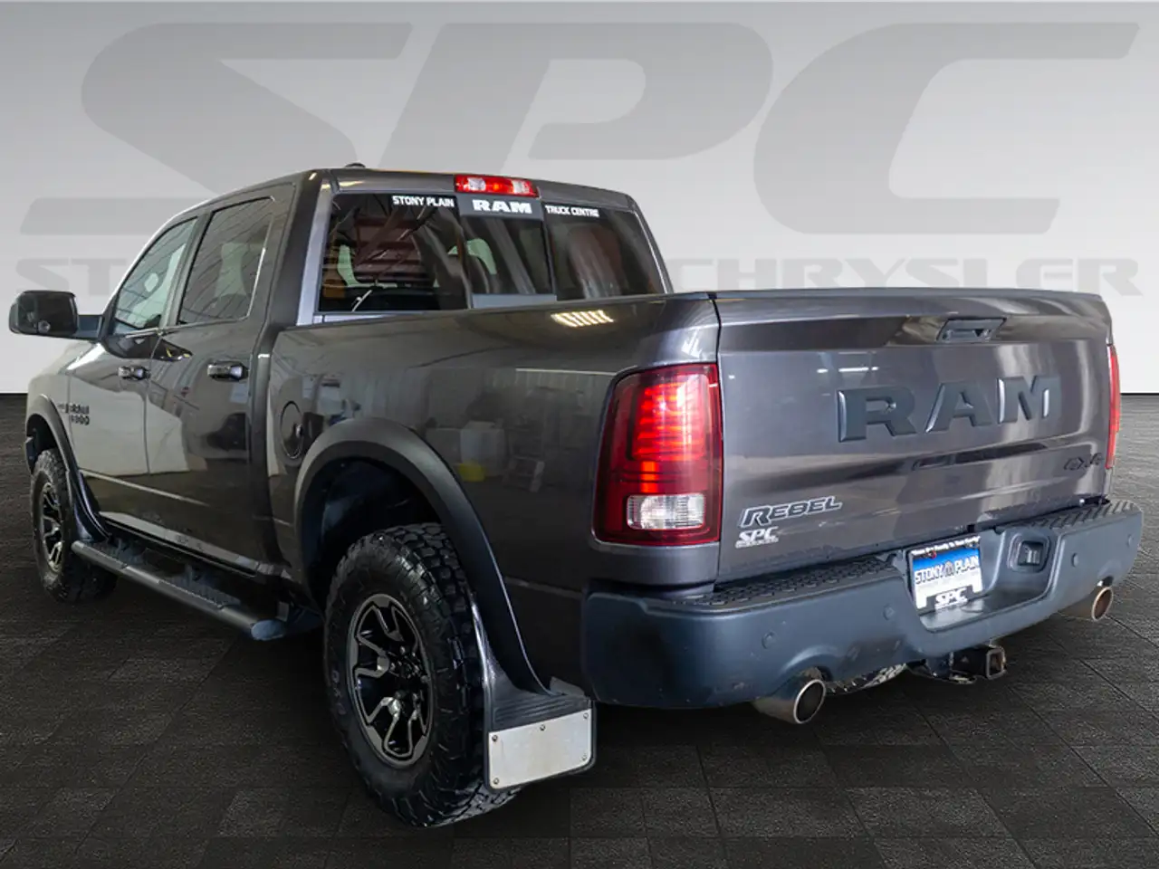 RAM 1500 снимка RAM 1500
