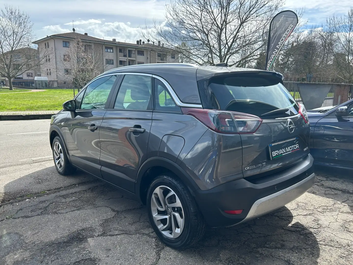 Opel Crossland Crossland X 1.2 Turbo 12V 110 CV Start&Stop Innova Grigio - 2